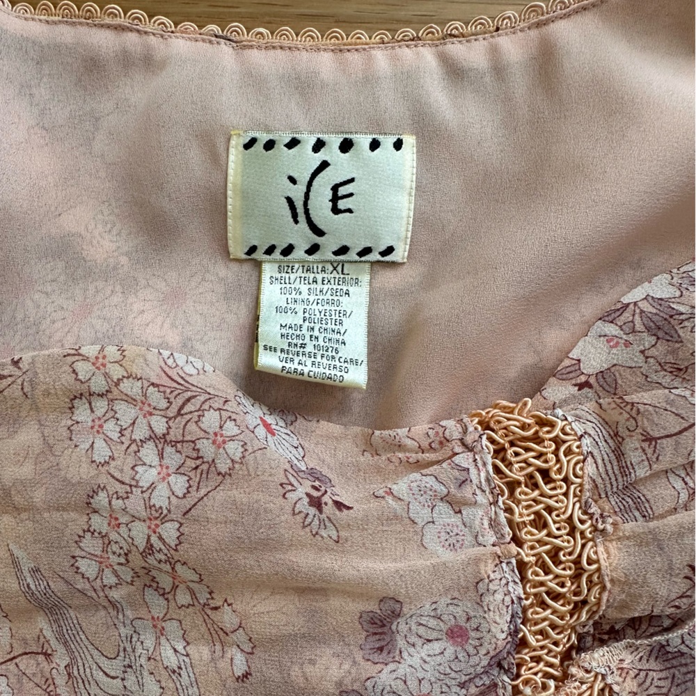 Ethereal Silk Flowy Boho Lace-Trimmed Romantic Floral Pale Peach V-Neck Top ~ XL - Picture 5 of 15
